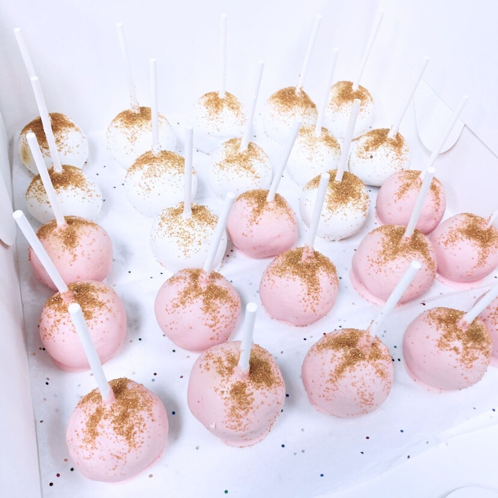 Strawberry Cake Pops